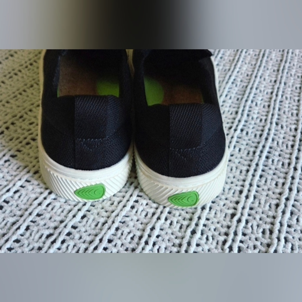 Cariuma IBI Slip-On Black knit Sneakers Women's Size 9.5 - Picture 6 of 8